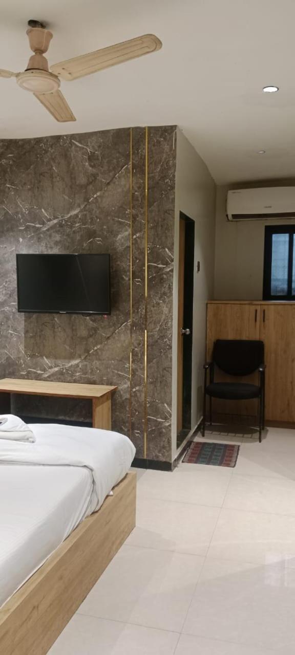 מומביי Hotel Sunrise Residency מראה חיצוני תמונה